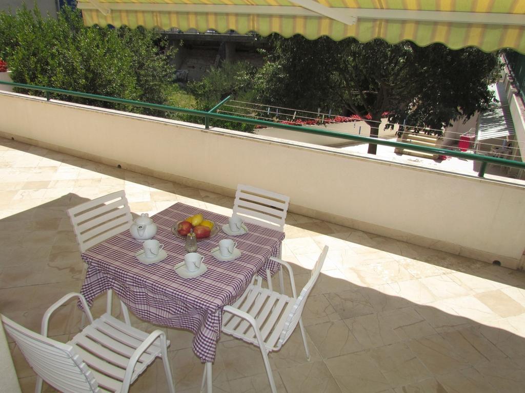 Apartma Pino Makarska
