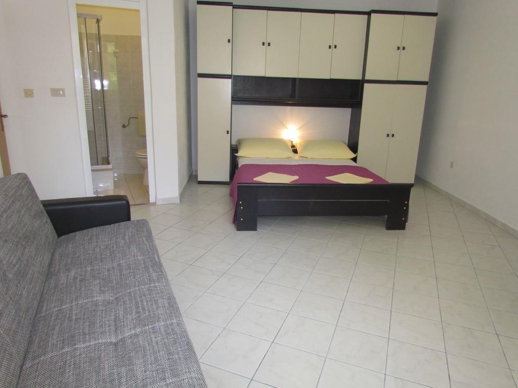 Pino Apartma *