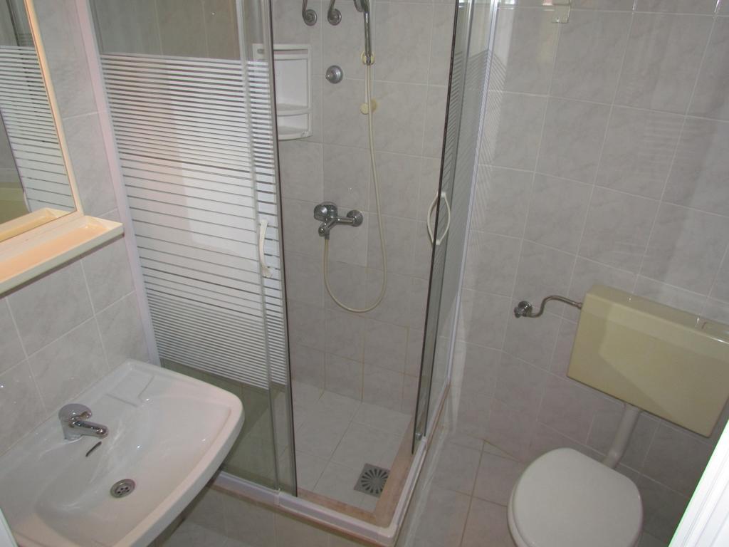 Apartma Pino Makarska