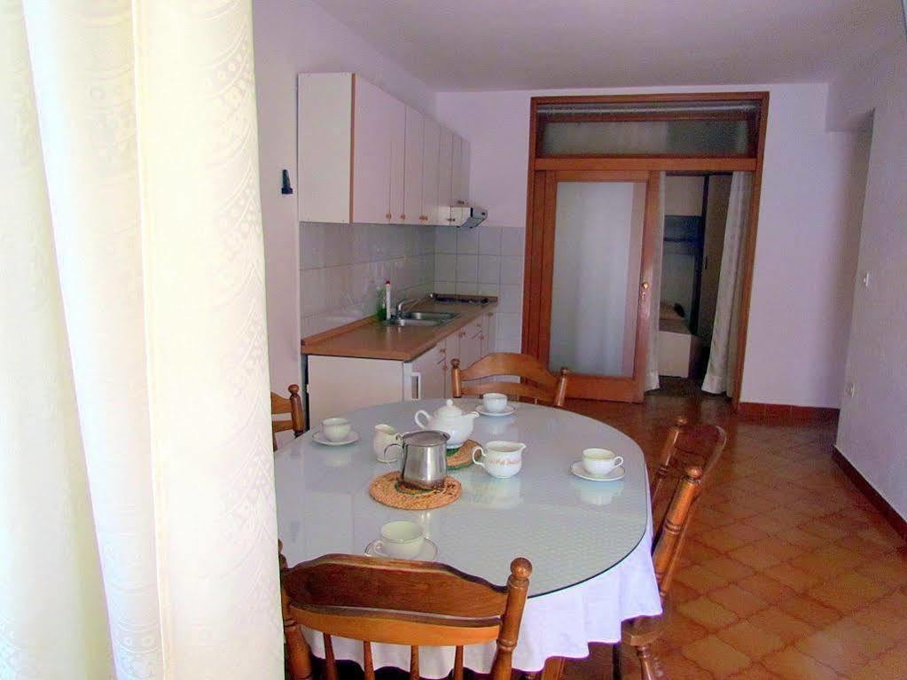 Pino * Makarska