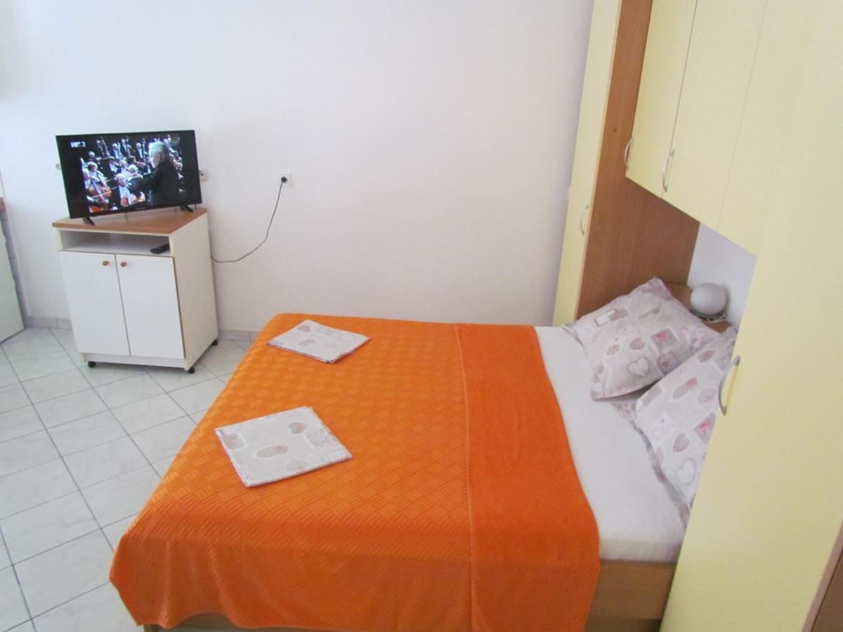 Apartma Pino Makarska