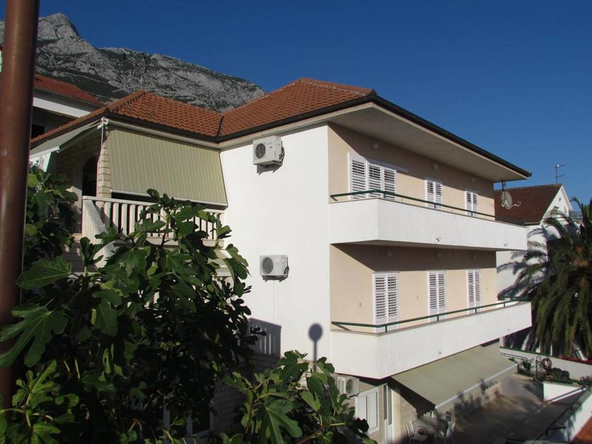 Apartma Pino Makarska